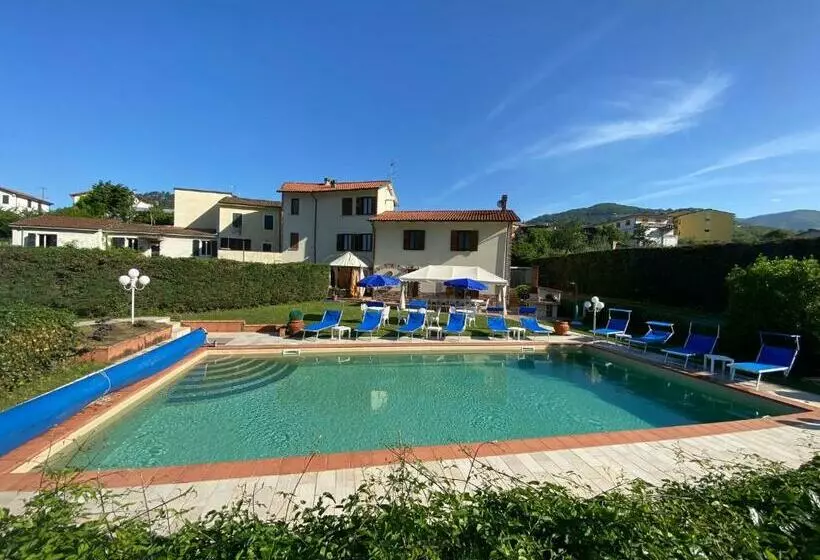 Villa Con Piscina Tra Versilia E Cinque Terre