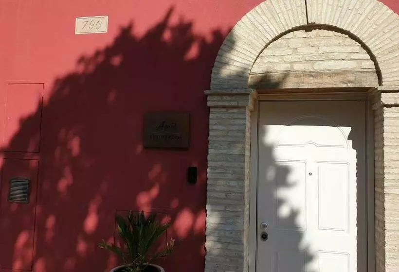 Italian Experience Aghel Luxury Apartment