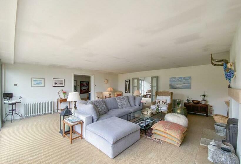 Spring House, Aldeburgh A Luxurious Place To Stay