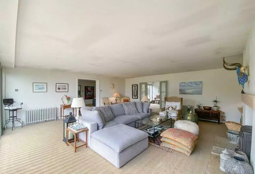 Spring House, Aldeburgh A Luxurious Place To Stay