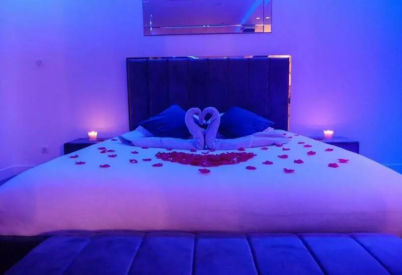 Appartement   Jacuzzi   Pour Deux