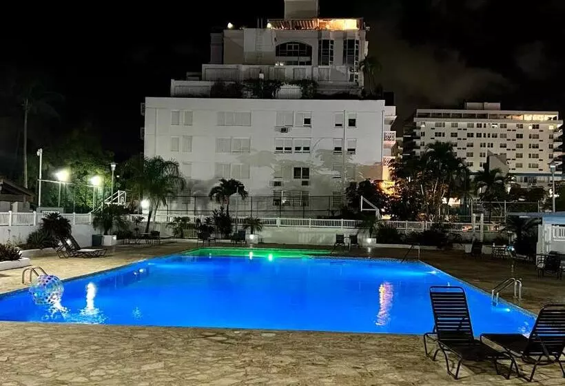 Beachfront Tropical Tantra Apartment