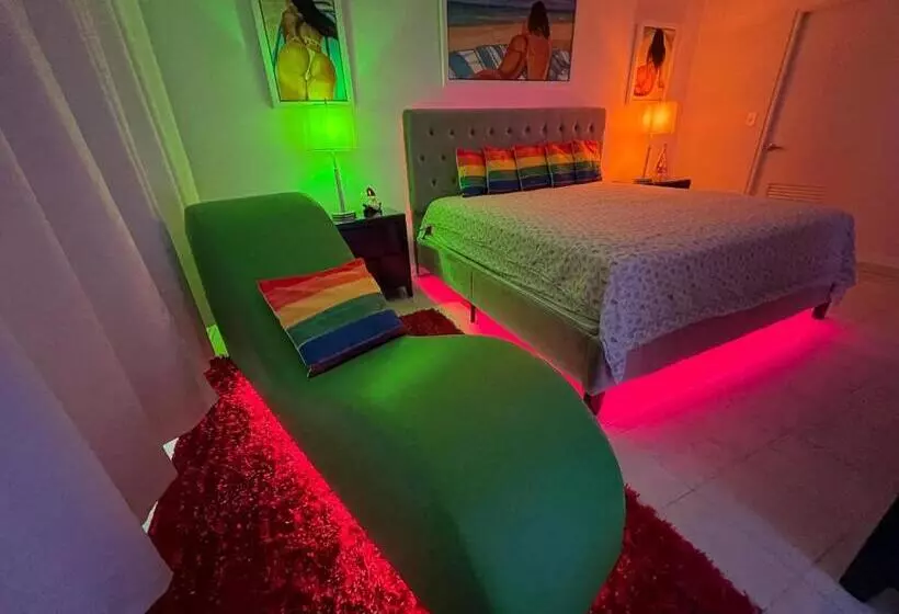 Beachfront Tropical Tantra Apartment