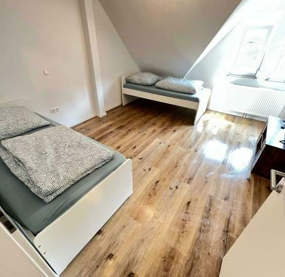 L8 Street   Hirsauerstraße 112