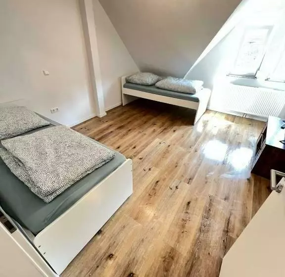 L8 Street   Hirsauerstraße 112