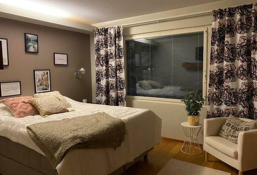 Tasokas Lomahuoneisto Tahko Spa Black 2mh