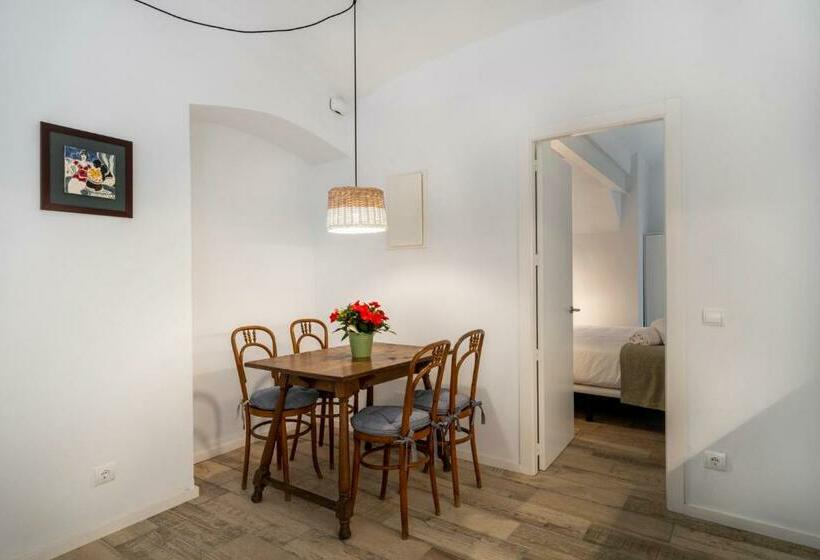 Alta House Apartments 3 Calas