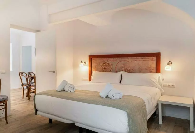 Alta House Apartments 3 Calas