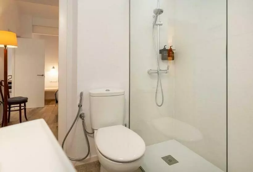 Alta House Apartments 3 Calas