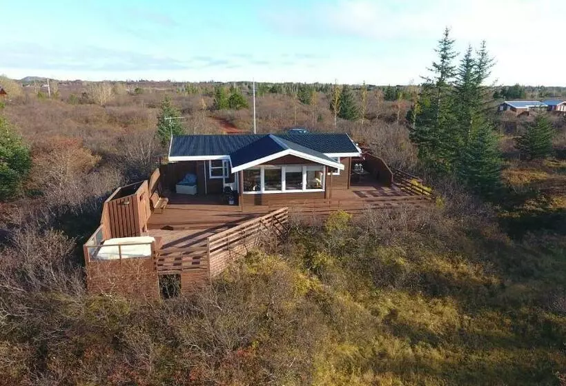 Bakkakot Lake Side Lodge