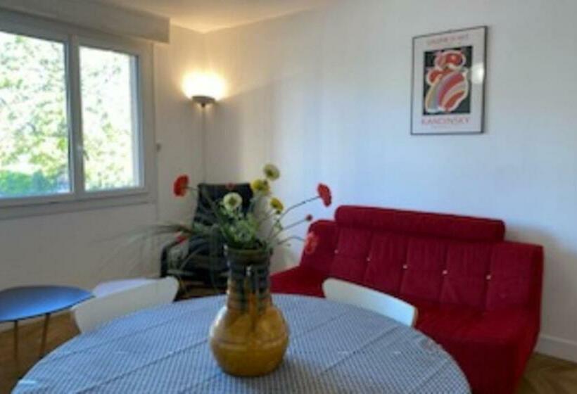 Bright 70m Cosy Near The Beach