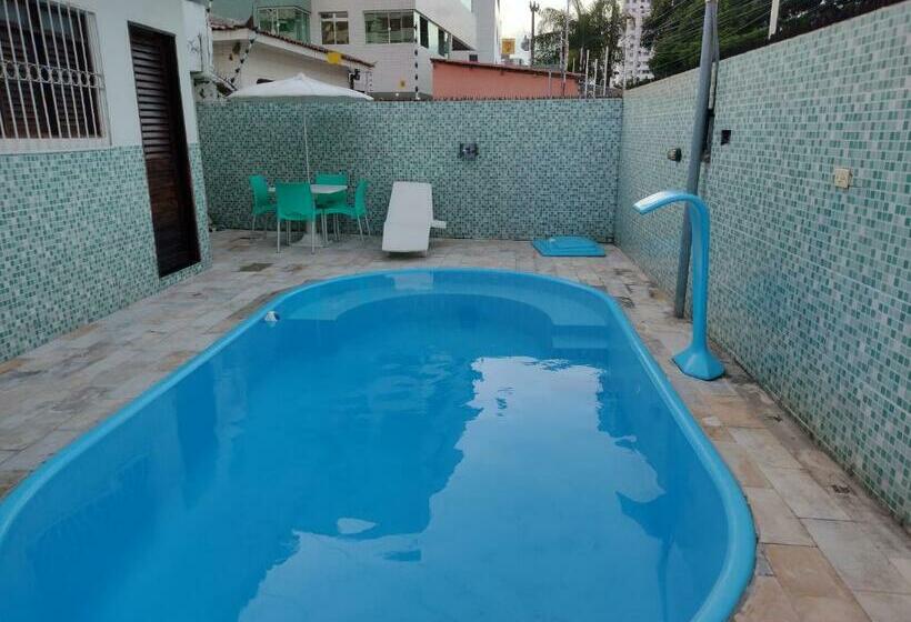 Casa Com Piscina Confortável E Perto De Tudo