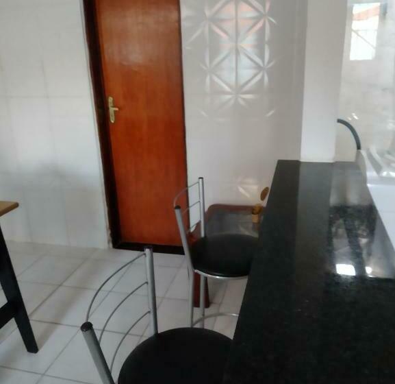 Casa Com Piscina Confortável E Perto De Tudo