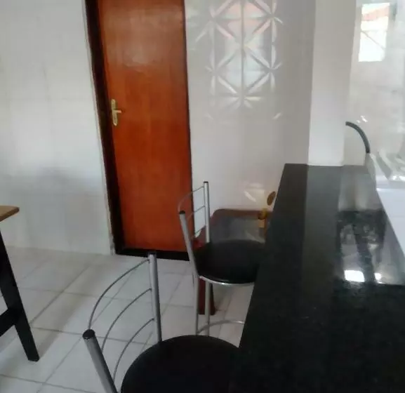 Casa Com Piscina Confortável E Perto De Tudo