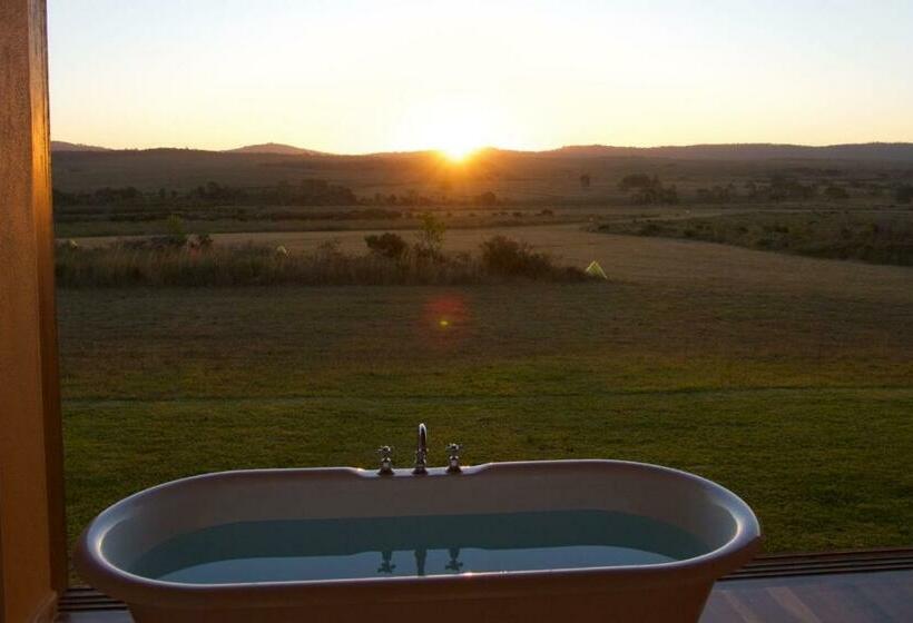 Toumbaal Plains   Exquisite Architecturally Designed Home