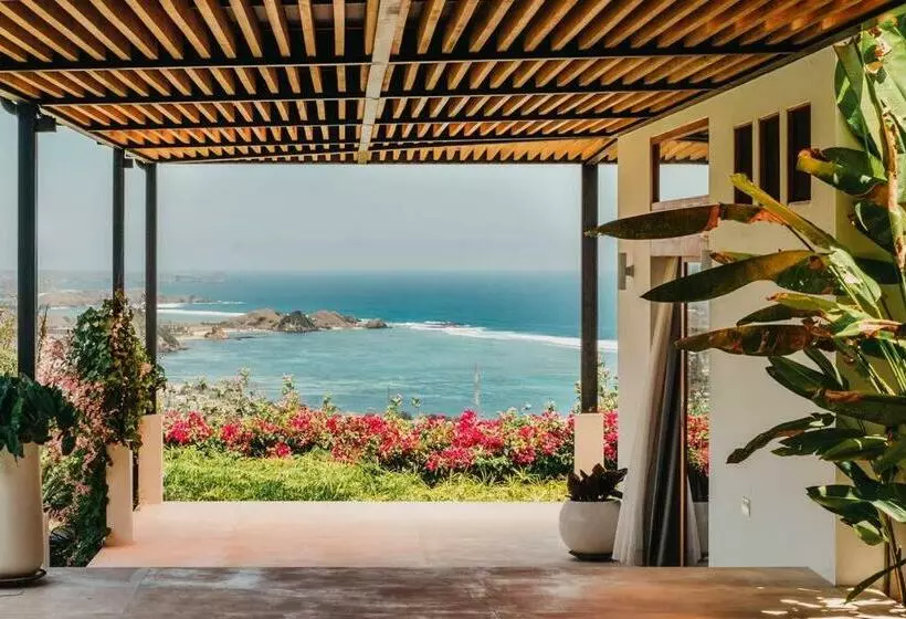 Villa Serena Lombok   Sustainable Kuta Sea View