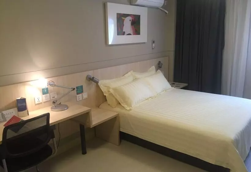 Отель Jinjiang Inn Nantong Development Zone Zhongyang Road