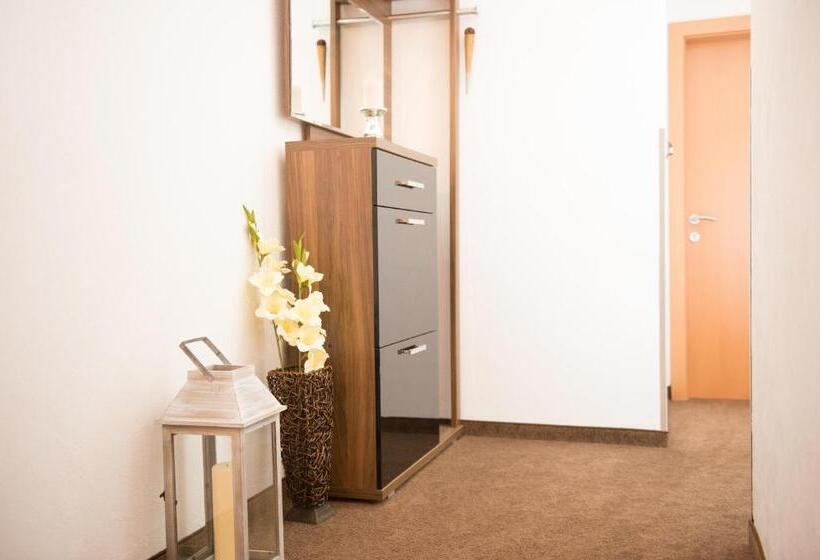 Отель Pension Irlingerhof