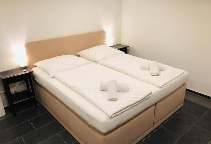 ペンション Krone