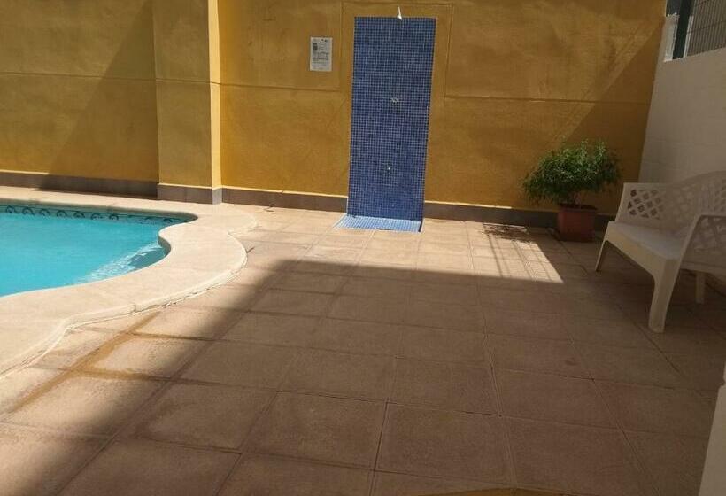 Apartamento Con Piscina