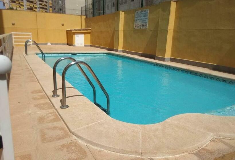 Apartamento Con Piscina