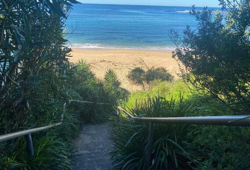 Beach Bungalow On The Ocean
