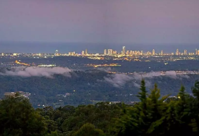 Broadview: A Coastal Panorama