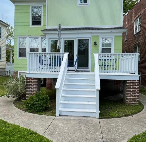 Key Lime Cottage Steps From Cape Charles Beach