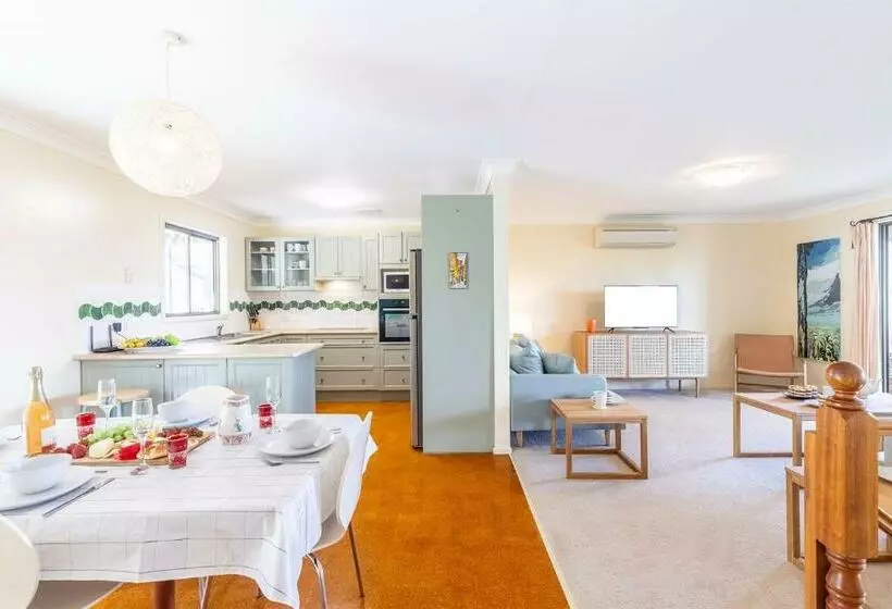 Tanilba 23 Flannel Flower Fairway Meaning White Flower