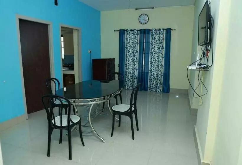 Toms Villa Along National Highway Thrissur At Nadathara