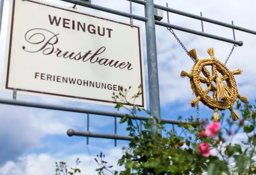 Weinhauer Brustbauers Stöckl