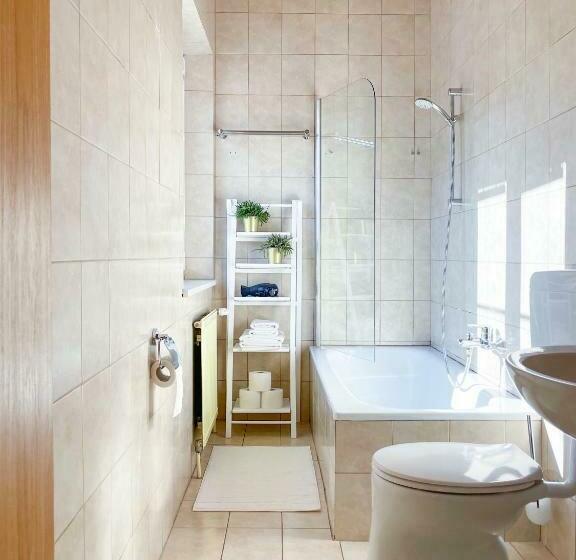 Weinhauer Brustbauers Stöckl