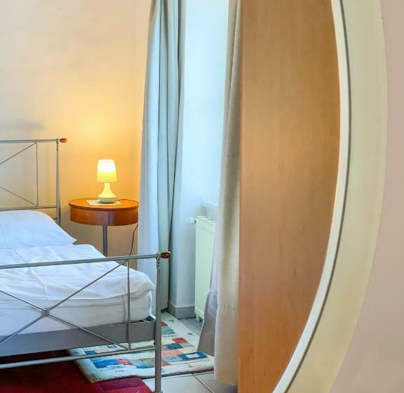 Weinhauer Brustbauers Stöckl