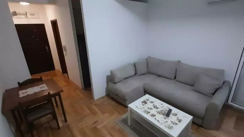 Apartment Luka