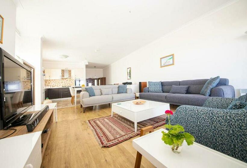 Cozy House With Balcony And Backyard Surrounded By Nature In Bodrum