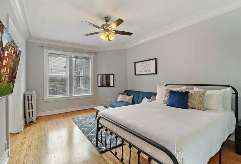 Full Of Charm Studio Apartment Nearby Shops   Ashland 04