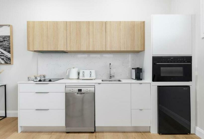 Easy Stroll   Ettalong Beach