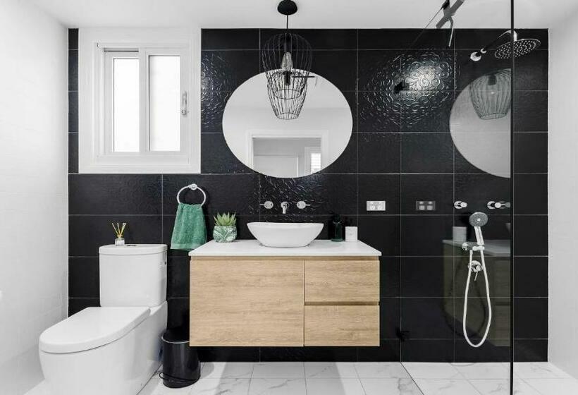 Easy Stroll   Ettalong Beach