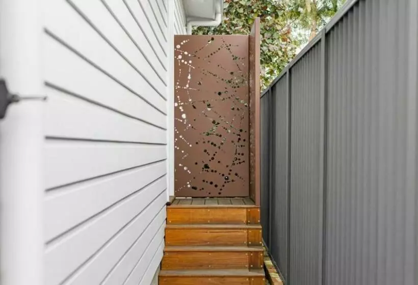 Easy Stroll   Ettalong Beach