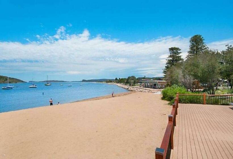 Easy Stroll   Ettalong Beach