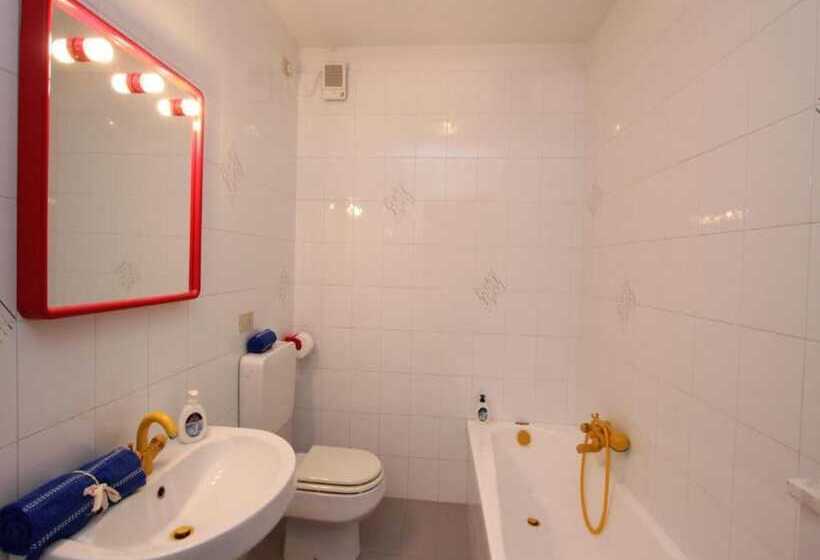 Charming Apartment With Stunning Terrace