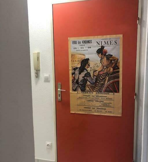 Le Studio 36 à Nîmes, Wifi, Balcon