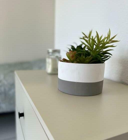 Le Studio 36 à Nîmes, Wifi, Balcon