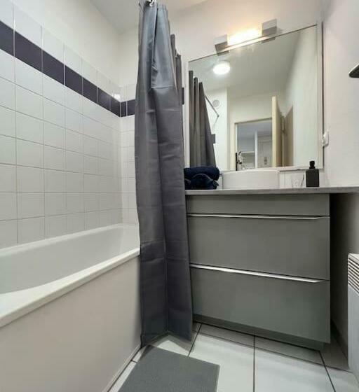 Le Studio 36 à Nîmes, Wifi, Balcon