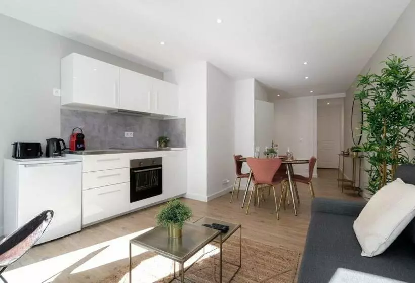 Hypercentre Apartment In Pedestrian Zone