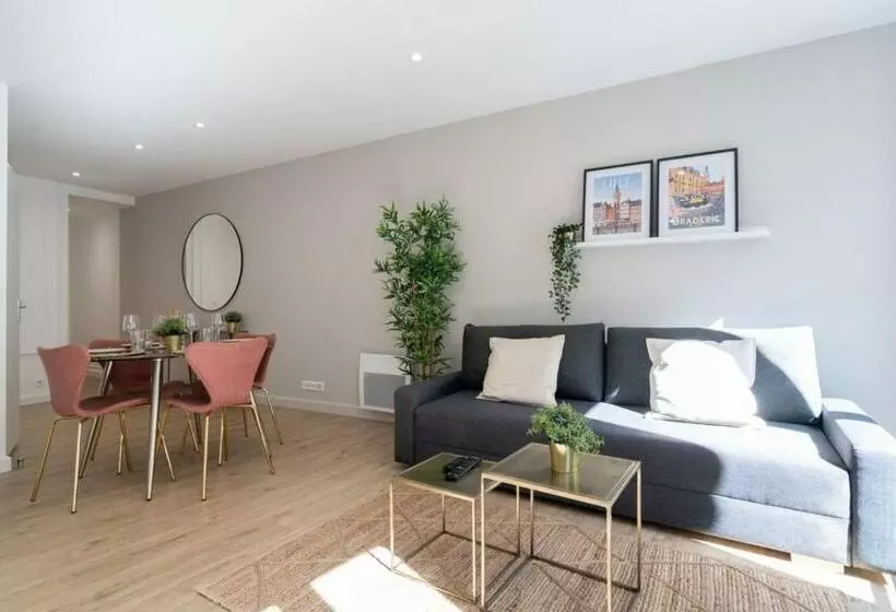 Hypercentre Apartment In Pedestrian Zone