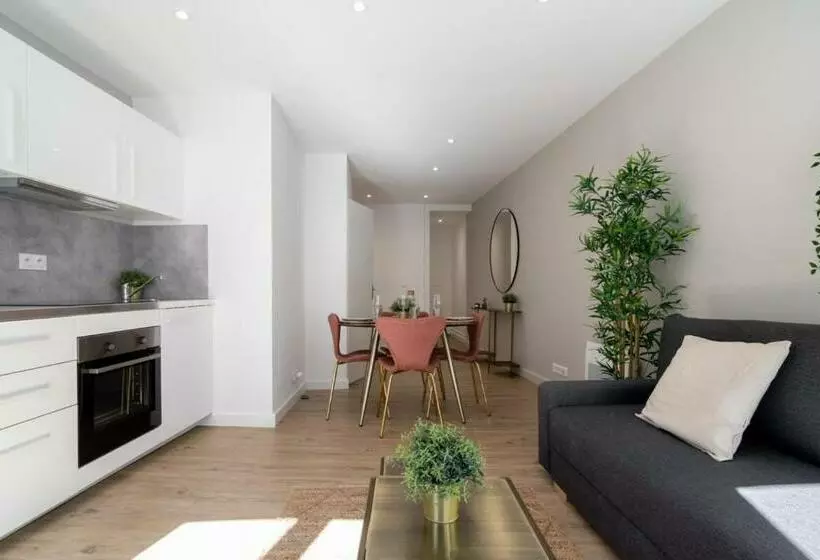 Hypercentre Apartment In Pedestrian Zone