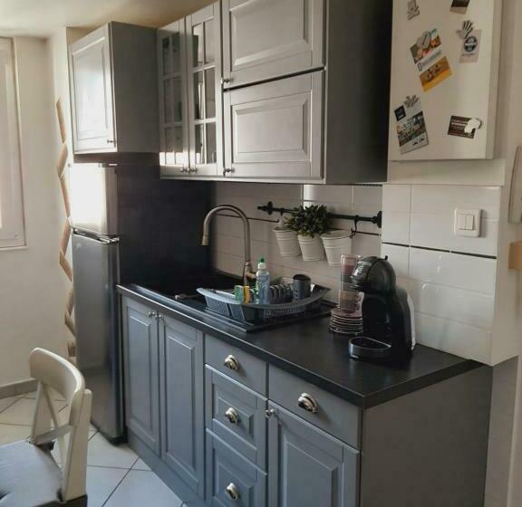 T2 Centre Ville Vue Faron 40m2 En Zone Pietonne 4ème étage