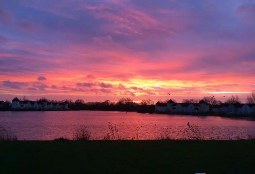 38 Windrush Lake
