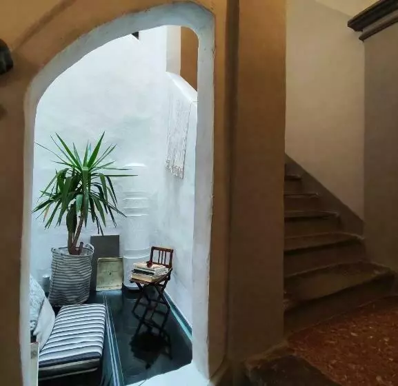Casa Degli Artisti